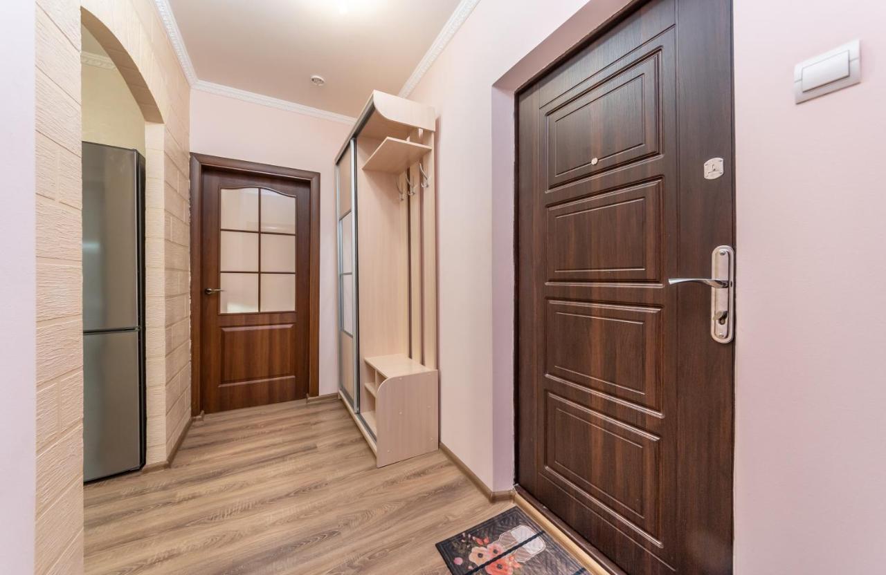 Apartmán Осокорки Русовой 3 Kyjev Exteriér fotografie