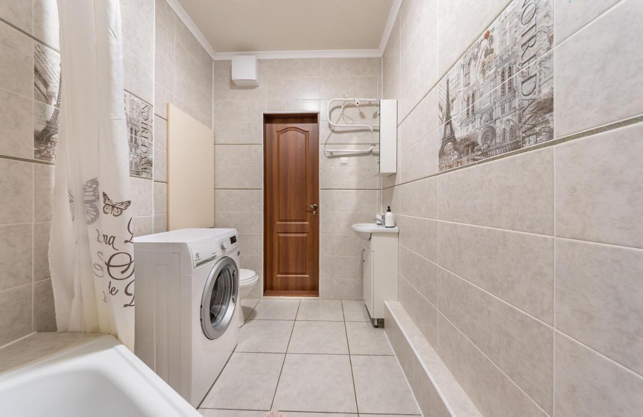 Apartmán Осокорки Русовой 3 Kyjev Exteriér fotografie